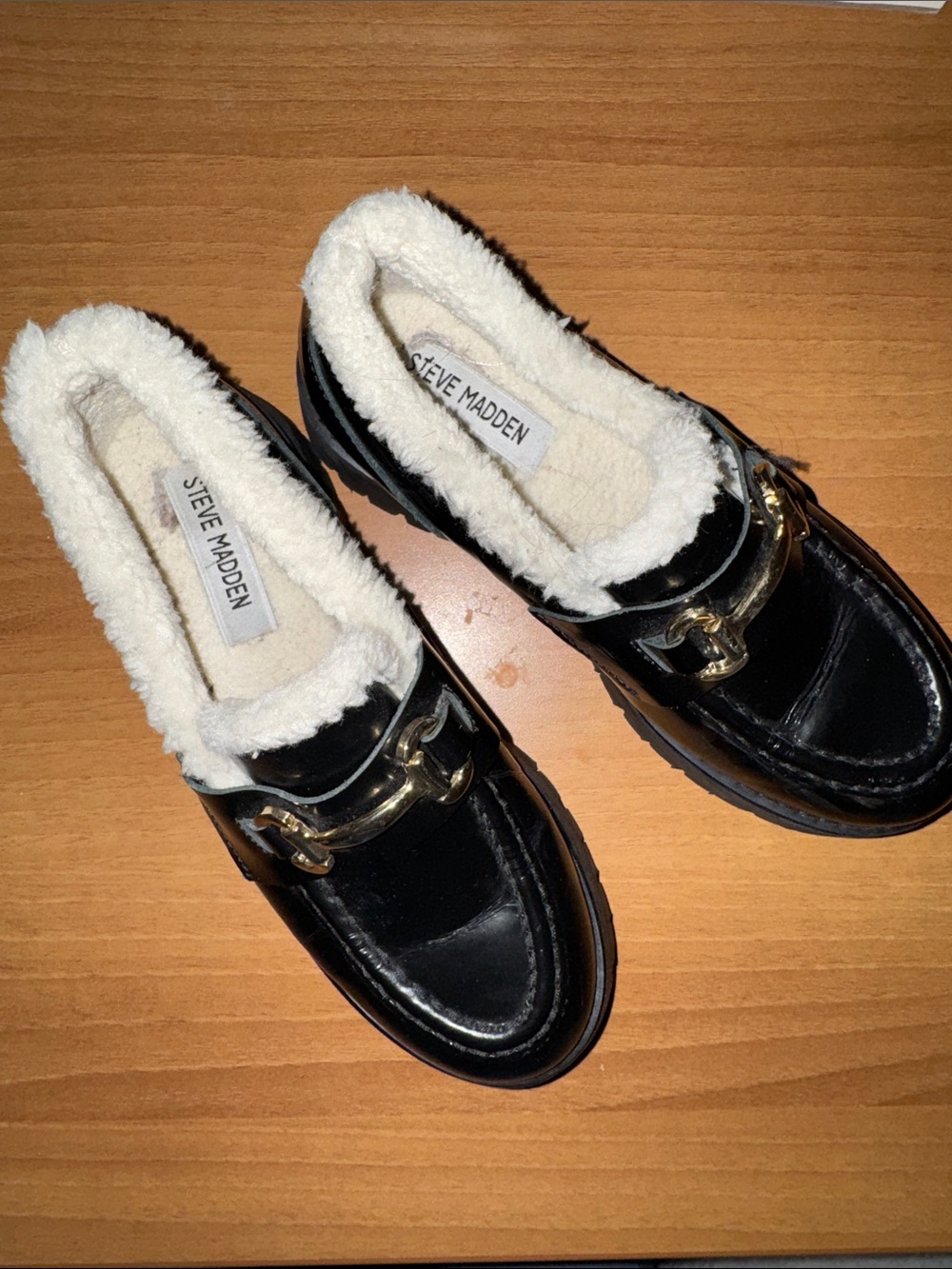 Steve Madden Black Loafers with White Shearling and Gold Hardware